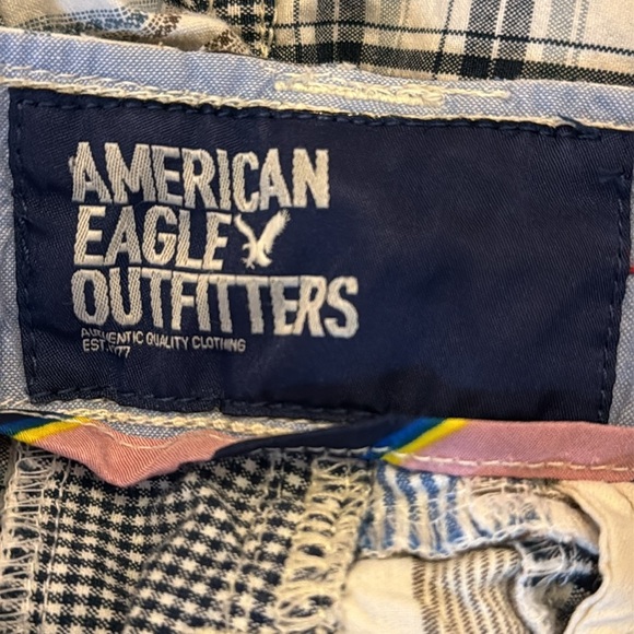 American Eagle Outfitters Men’s 32 Patchwork  9” Inseam Distressed Shorts - Picture 5 of 8